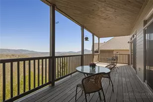 335 Pleasant View Dr, Sugar Mountain, NC 28604 - Photo 5