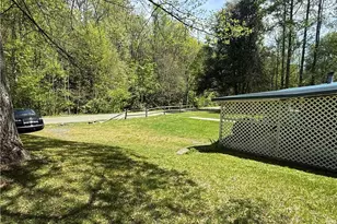 869 Little Elk Rd, Elk Park, NC 28622 - Photo 43