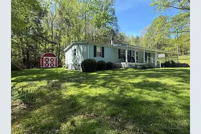 869 Little Elk Road, Elk Park, NC 28622 - Photo 3