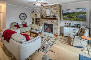 25 Golfview Ln, Newland, NC 28657 - Photo 7