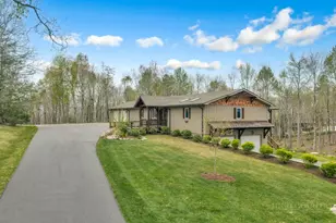 811 Linhigh, Newland, NC 28657 - Photo 5