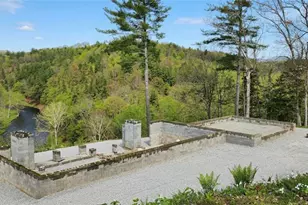 485 Autumn Leaf Wy, Crumpler, NC 28617 - Photo 3