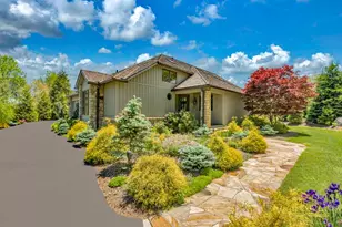 30 Crestview Ln, Banner Elk, NC 28604 - Photo 3