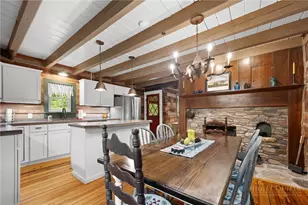 410 Loves Knob Rd, Sugar Grove, NC 28607 - Photo 7