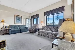 303 Sugar Top Dr, Sugar Mountain, NC 28604 - Photo 5