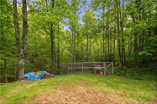 466 Stony Frk Rd, Deep Gap, NC 28618 - Photo 17