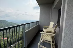 303 Sugar Top Dr, Sugar Mountain, NC 28604 - Photo 13