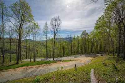140 Old Forge Trail, Elk Park, NC 28622 - Photo 15
