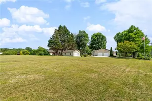 1137 Hibriten Dr, Lenoir, NC 28645 - Photo 39