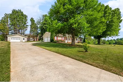 1137 Hibriten Drive, Lenoir, NC 28645 - Photo 3