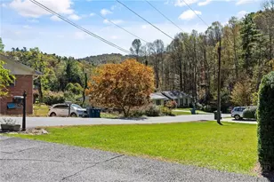 112 Chandy St, Boone, NC 28607 - Photo 31