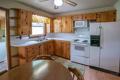 189 Old Nc 181 Highway, Newland, NC 28657 - Photo 7