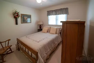 189 Old Nc 181 Highway, Newland, NC 28657 - Photo 13