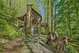 204 Mountain Side Ln, Crumpler, NC 28617 - Photo 29