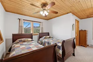 165 Little Boulder Ln, Seven Devils, NC 28604 - Photo 21