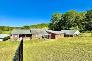 2660 US Higway 221, Jefferson, NC 28640 - Photo 3