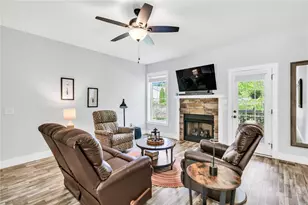 209 W Evergreen St, West Jefferson, NC 28694 - Photo 13