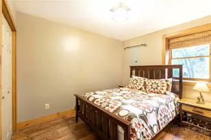 326 Hawks Lake Dr, Seven Devils, NC 28604 - Photo 25