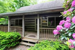 326 Hawks Lake Dr, Seven Devils, NC 28604 - Photo 27