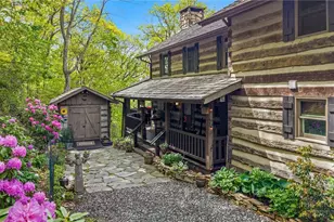 893 Tomahawk Dr, Todd, NC 28684 - Photo 5