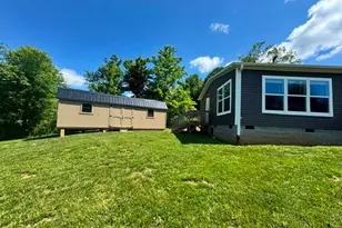 179 Wallace Ln, Jefferson, NC 28640 - Photo 3
