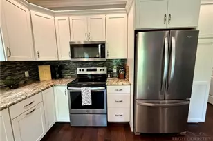 192 S Willow Ridge Ln, Vilas, NC 28692 - Photo 7