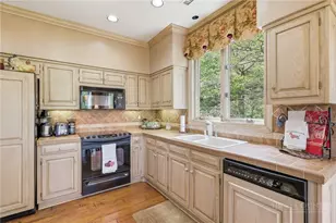 659 Clubhouse Dr, Banner Elk, NC 28604 - Photo 5