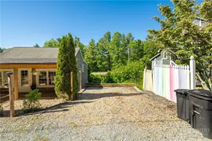 279 Green St, Blowing Rock, NC 28605 - Photo 27