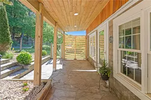 279 Green St, Blowing Rock, NC 28605 - Photo 7