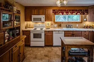 8652 Nc Hwy 16, Grassy Creek, NC 29631 - Photo 5