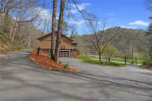 2345 Watauga River Rd, Sugar Grove, NC 28679 - Photo 37