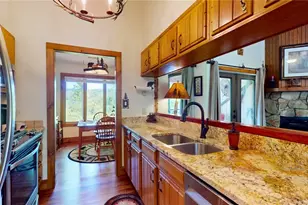 250 Ridgeview Rd, Sugar Mountain, NC 28604 - Photo 9