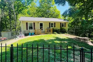 138 Oak St, Jefferson, NC 28640 - Photo 1
