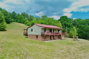1315 Irwin Grocery Rd, Laurel Springs, NC 28644 - Photo 3