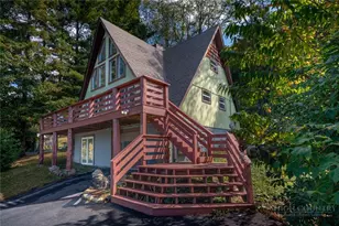 209 Apache St, Newland, NC 28657 - Photo 5