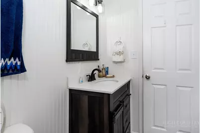 209 Apache Street, Newland, NC 28657 - Photo 27