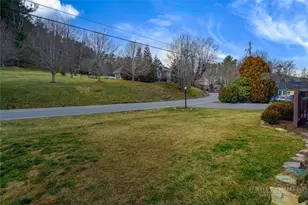 649 Ransom St, Blowing Rock, NC 28605 - Photo 7