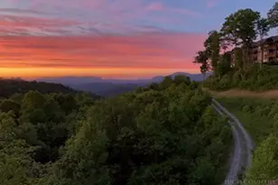 942 Ridge Haven Pkwy, Banner Elk, NC 28604 - Photo 29