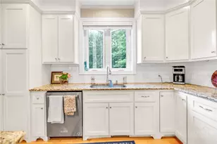 261 Vine St, Jefferson, NC 28640 - Photo 21