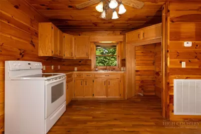 615 Phillips Gap, Purlear, NC 28665 - Photo 19