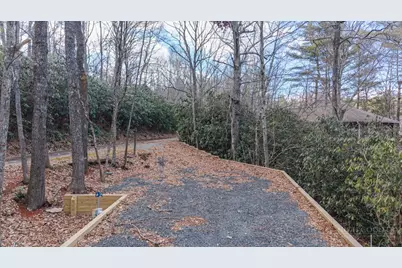 73 Laurel Road, Newland, NC 28657 - Photo 5
