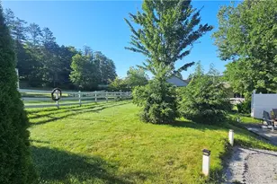 490 and 494 Cranberry St, Newland, NC 28657 - Photo 37