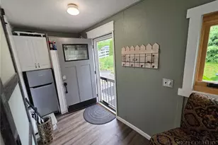 490 and 494 Cranberry St, Newland, NC 28657 - Photo 9