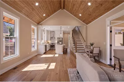 2 North Jefferson Avenue, West Jefferson, NC 28694 - Photo 3