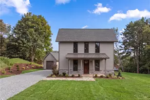 2 N Jefferson Ave, West Jefferson, NC 28694 - Photo 1