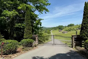 706 Village Pine Dr, Jefferson, NC 28640 - Photo 35