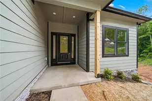 414 Scarlett Oak Ct NE, Lenoir, NC 28645 - Photo 3