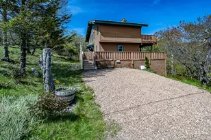 125 Skiway Cir, Beech Mountain, NC 28604 - Photo 5