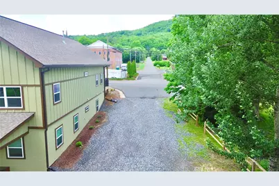 300 N Jefferson Avenue, West Jefferson, NC 28694 - Photo 17
