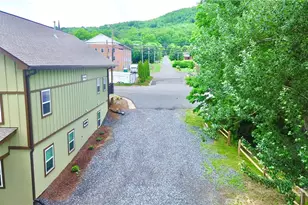 300 N Jefferson Ave, West Jefferson, NC 28694 - Photo 17